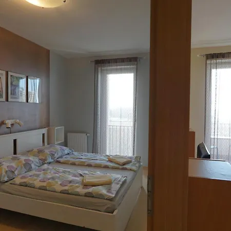 Club218 Wellness Apartments Siofok Room photo