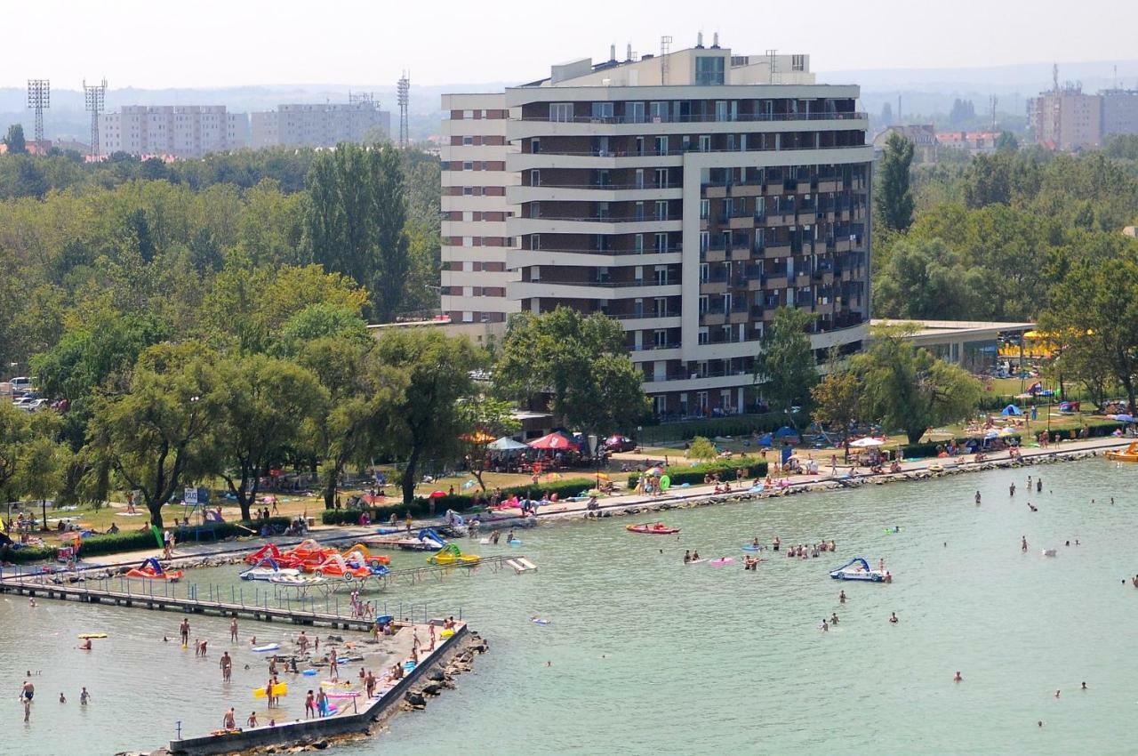 Club218 Wellness Apartment Siofok